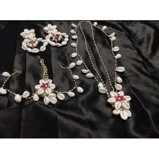 FLOWER SHELL JEWELLERY SET 