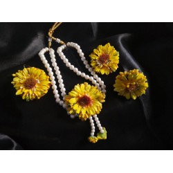 FLOWER NECKLESS  SET 